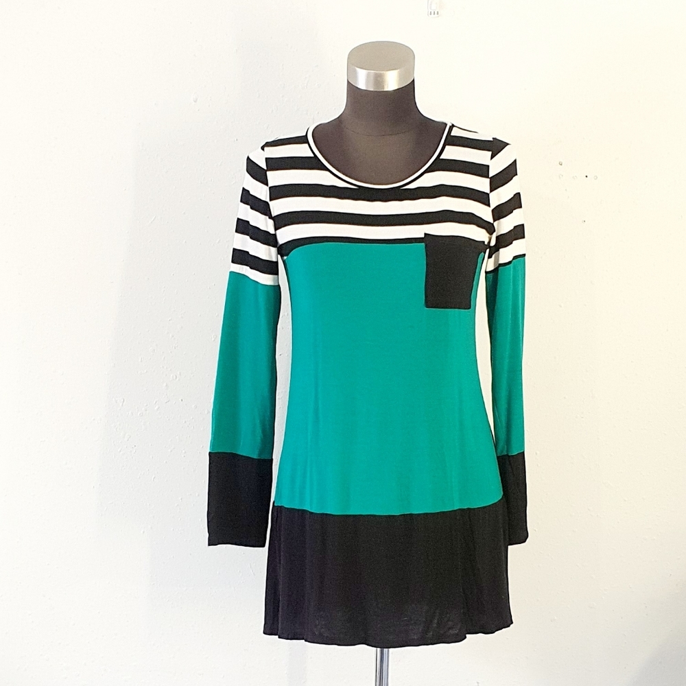 Si Avance Tunic Top